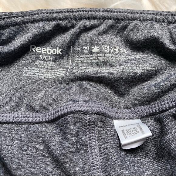 Reebok Grey Capri Running Tights Small | Cropped Athletic Leggings Activewear - Picture 6 of 9